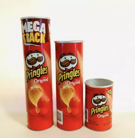 Leere Pringles Dosen