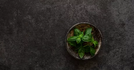 Dark backdrop ‘black pepper’ has a fine grainy texture