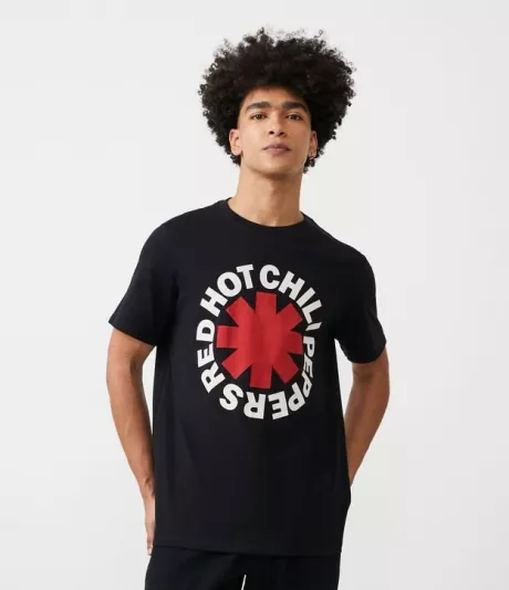 Camiseta Regular em Meia Malha com Estampa Red Hot Chili Peppers Preto