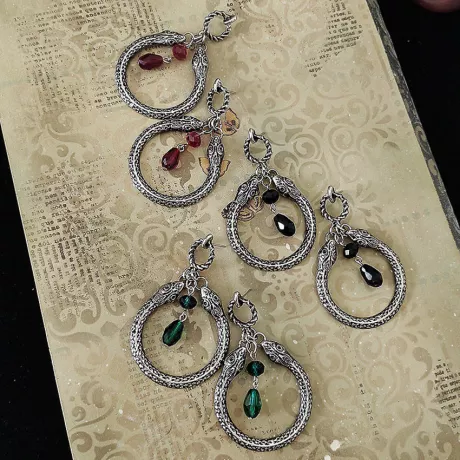 Brincos Medusa (várias cores) - Lady Dark