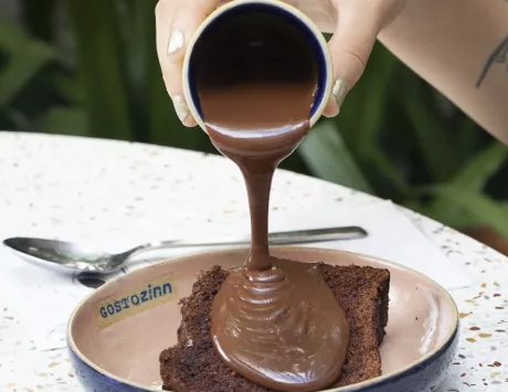 bolo de chocolate zinn delírio, da cafezinn
