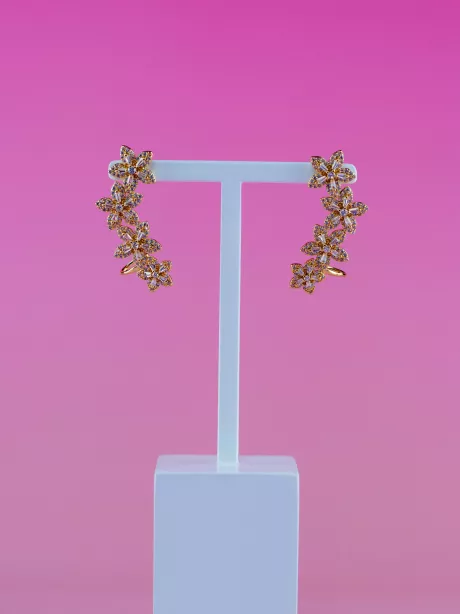 Brinco Earcuff Dourado de Flor com Zircônia