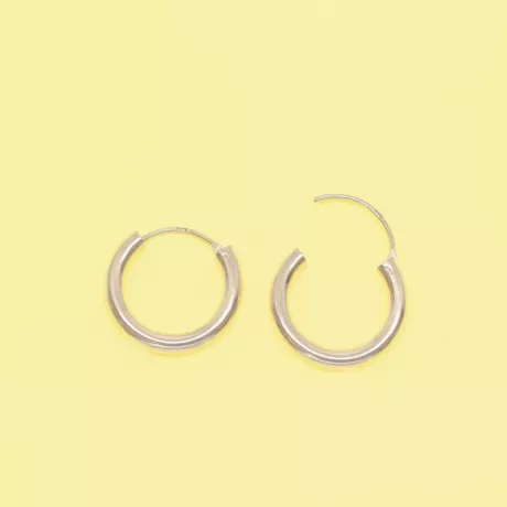 Breite Creolen | schlichte & nachhaltig gefertigt - fejn jewelry