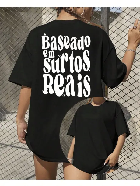 Camiseta Baseado Em Surtos Reais Humor Frases Meme Engraçadas Criativa Blogueira Vintage Aesthetic. R$19,00